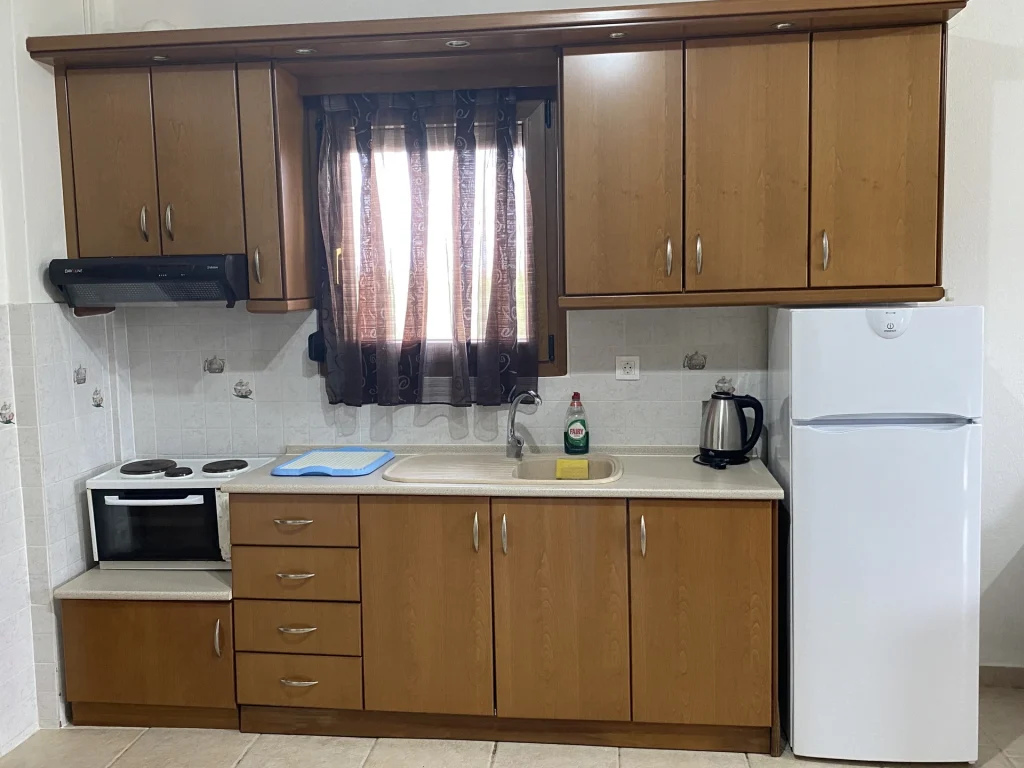one bedroom apartment KITCHEN