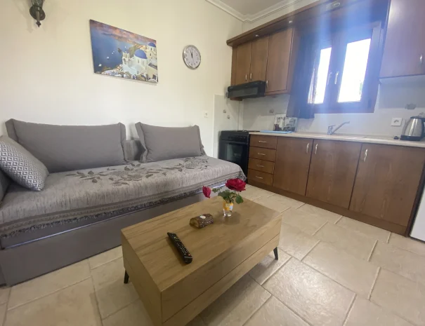 one bedroom apartment KITCHEN