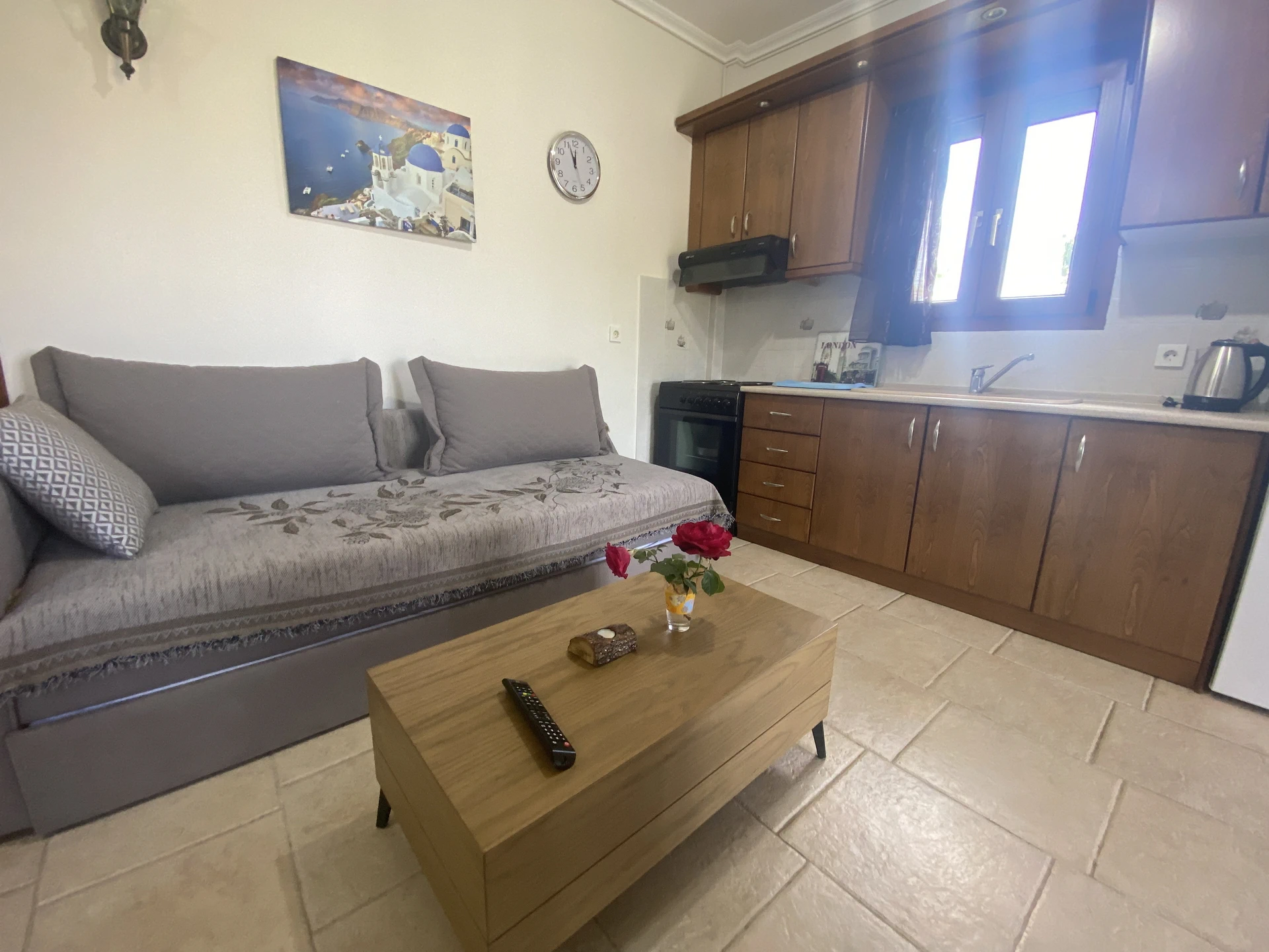 one bedroom apartment KITCHEN